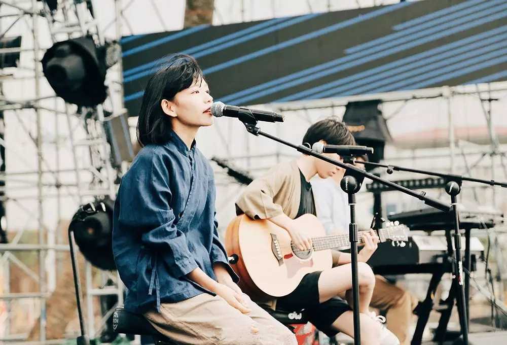 蝴蝶之夏尤克里里谱-房东的猫-贪恋夏天的蝴蝶2