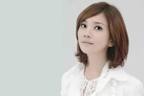暖暖尤克里里谱 梁静茹 那年夏天我们相遇，当时的你我年少懵懂2